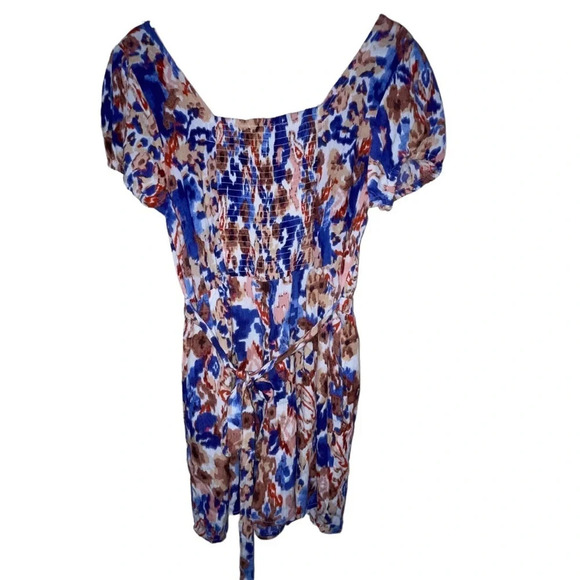 Black Tape Smocked Romper Size Small Bollywood Floral Boho Preppy Summer Spring - Picture 2 of 5